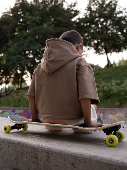 Sweatshirt Oversize com Capuz – Castanho